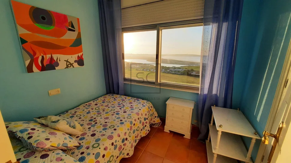 Piso amueblado con vistas al mar