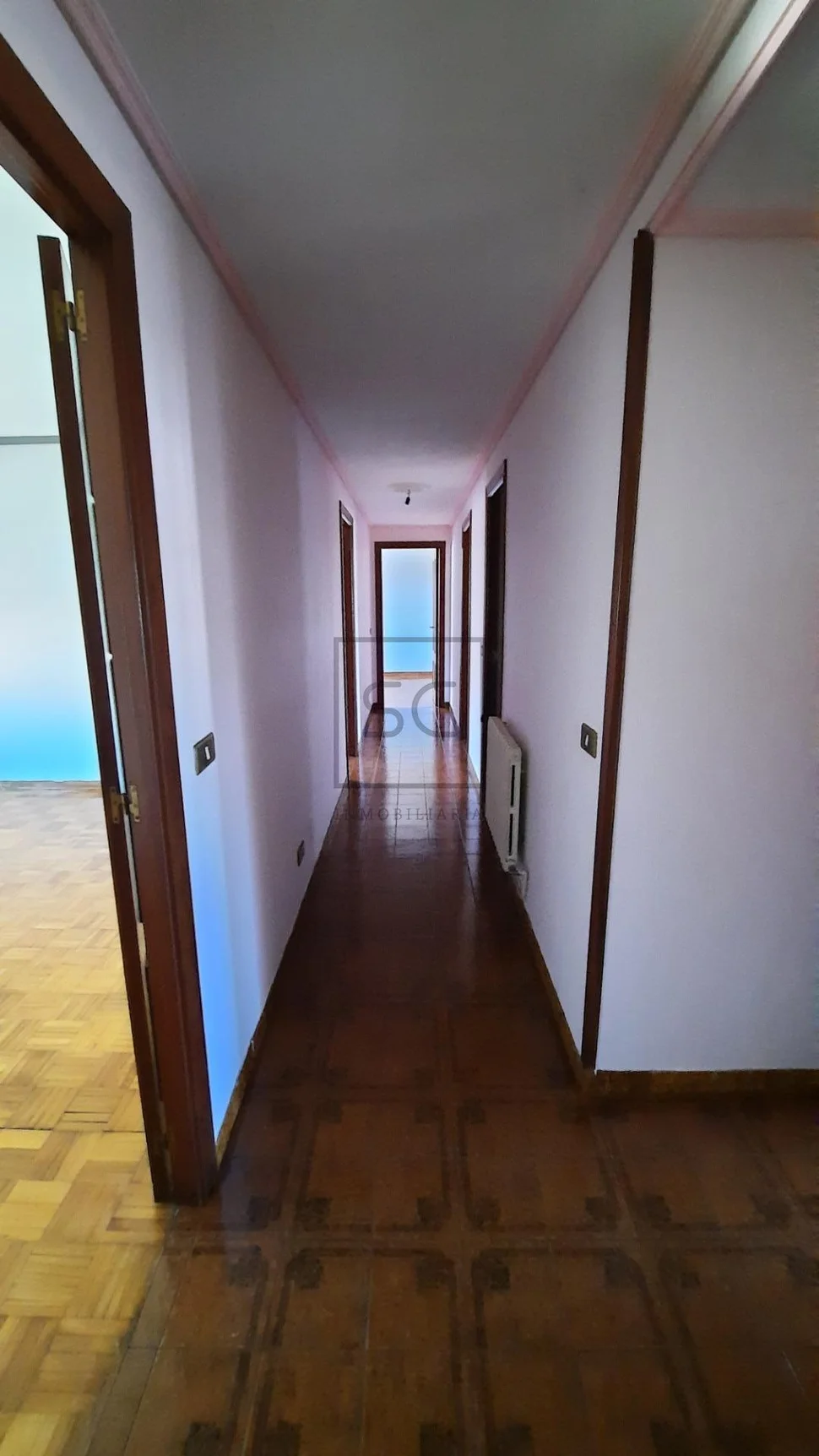 Amplia primera planta en piñeiros-naron