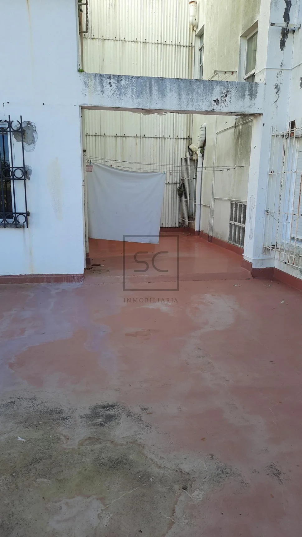 Amplia primera planta en piñeiros-naron