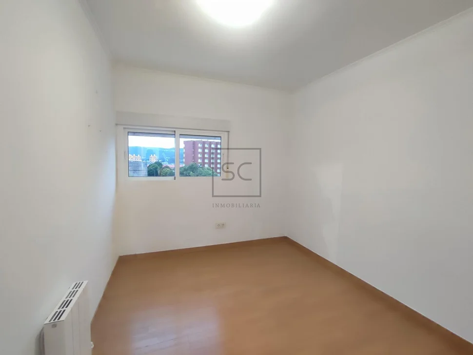 Piso recientemente reformado en caranza ferrol