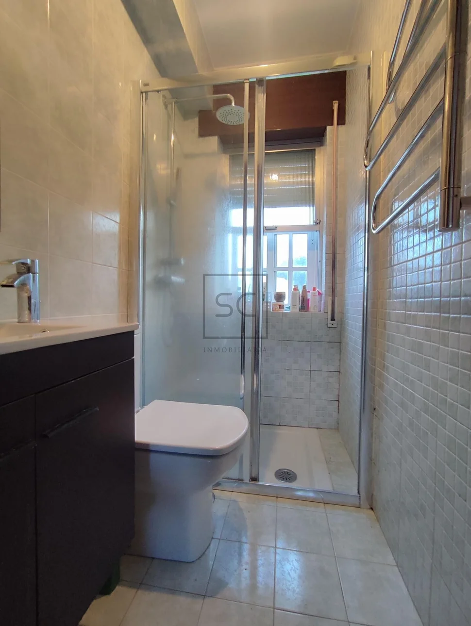 Planta baja con finca en la mourela neda