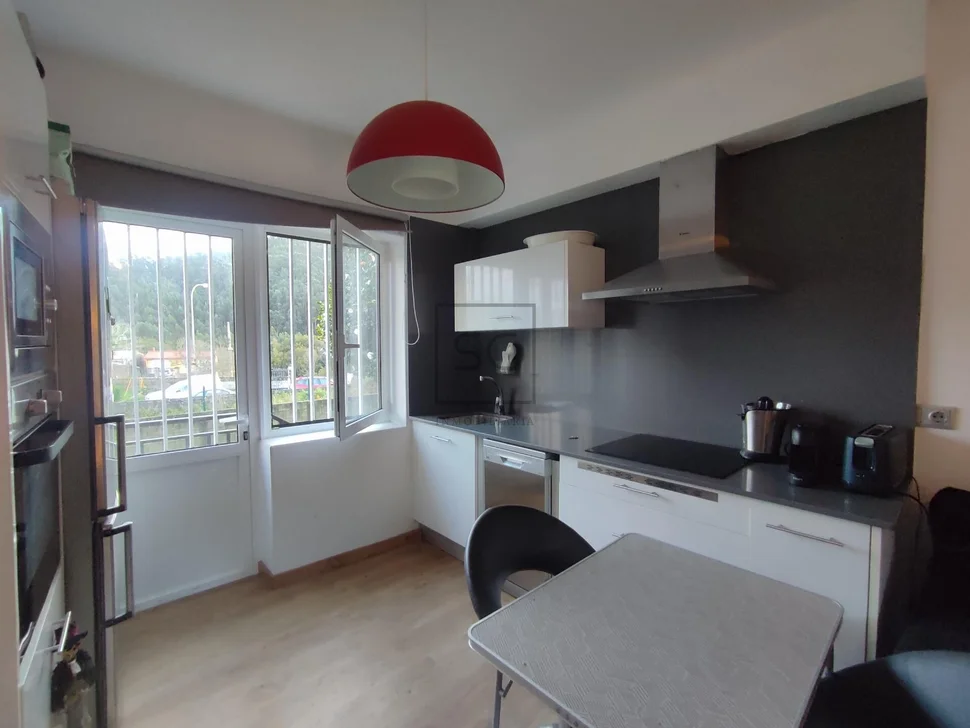 Planta baja con finca en la mourela neda