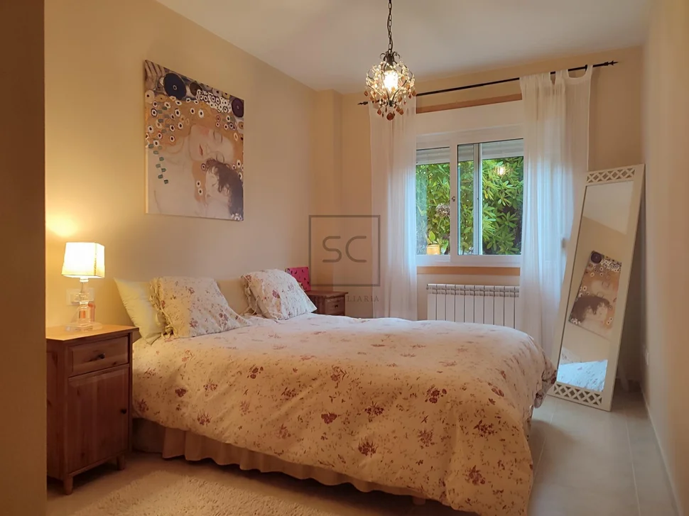 Bajo vivienda con terraza de 38 mts en miño