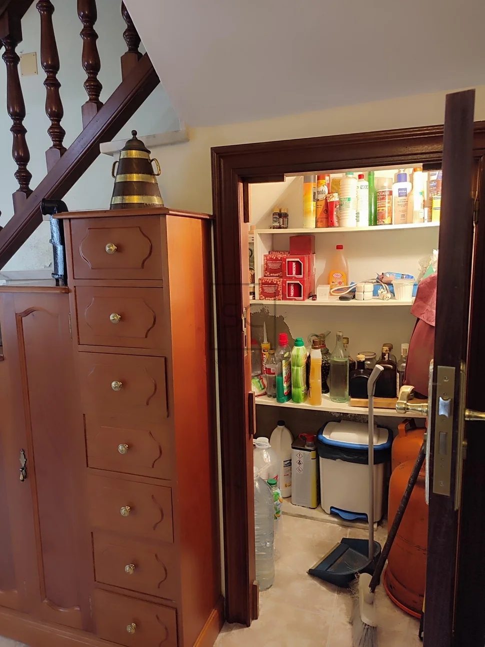 Casa adosada en el centro de ares con terraza y vistas parciales al mar