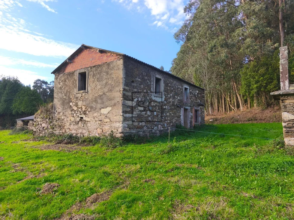 Casa de piedra en vilaboa, valdoviño