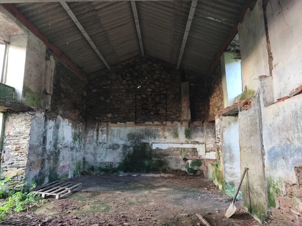 Casa de piedra en vilaboa, valdoviño