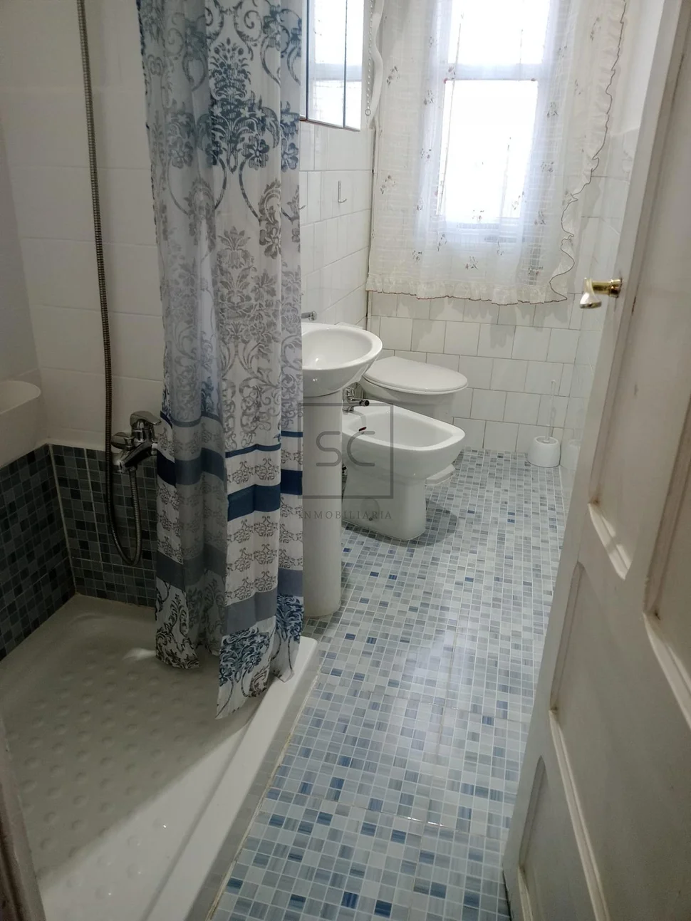 Primer piso sin ascensor en catabois-ferrol