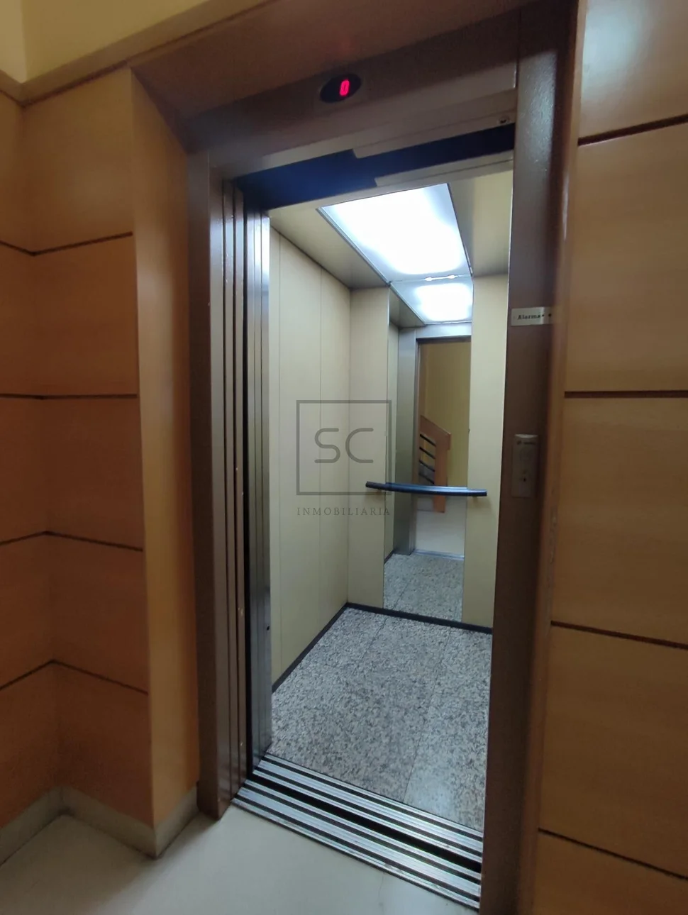 Amplio piso con garaje y trastero en el alto del castaño narón