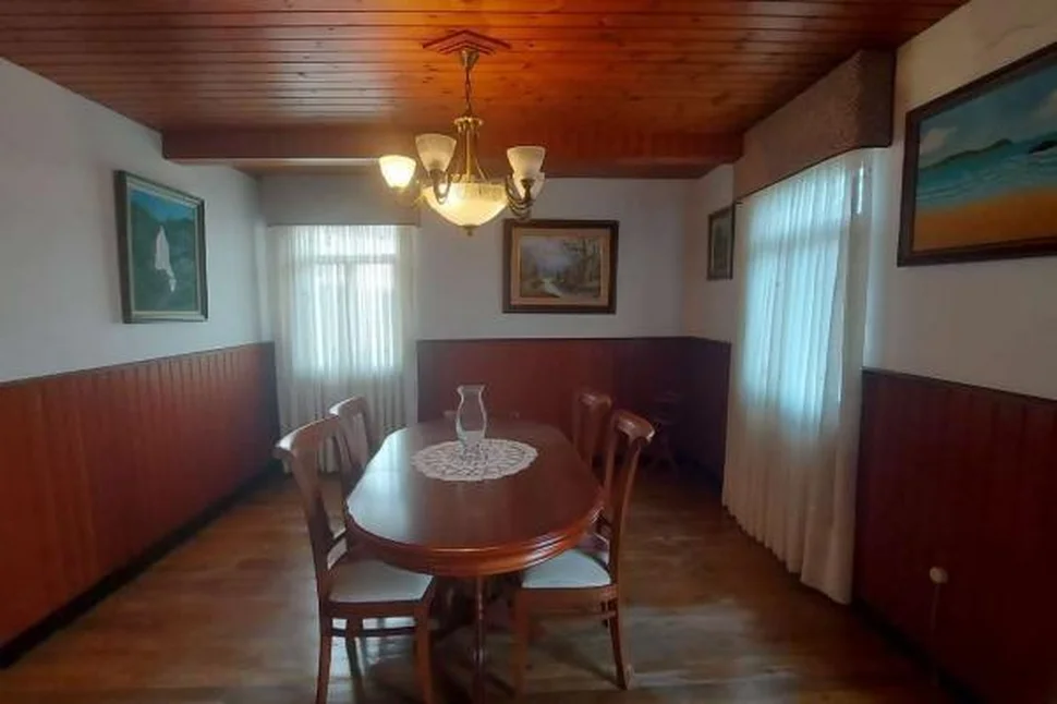 Gran casa en san sadurniño, a coruña