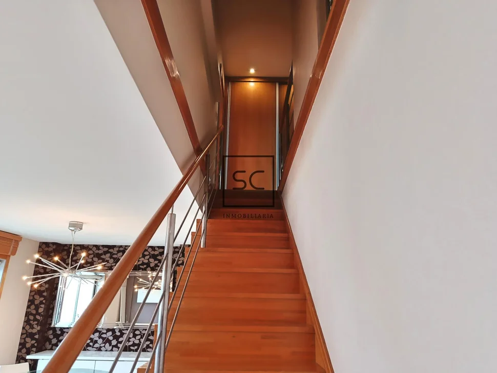 Dúplex con terraza en narón