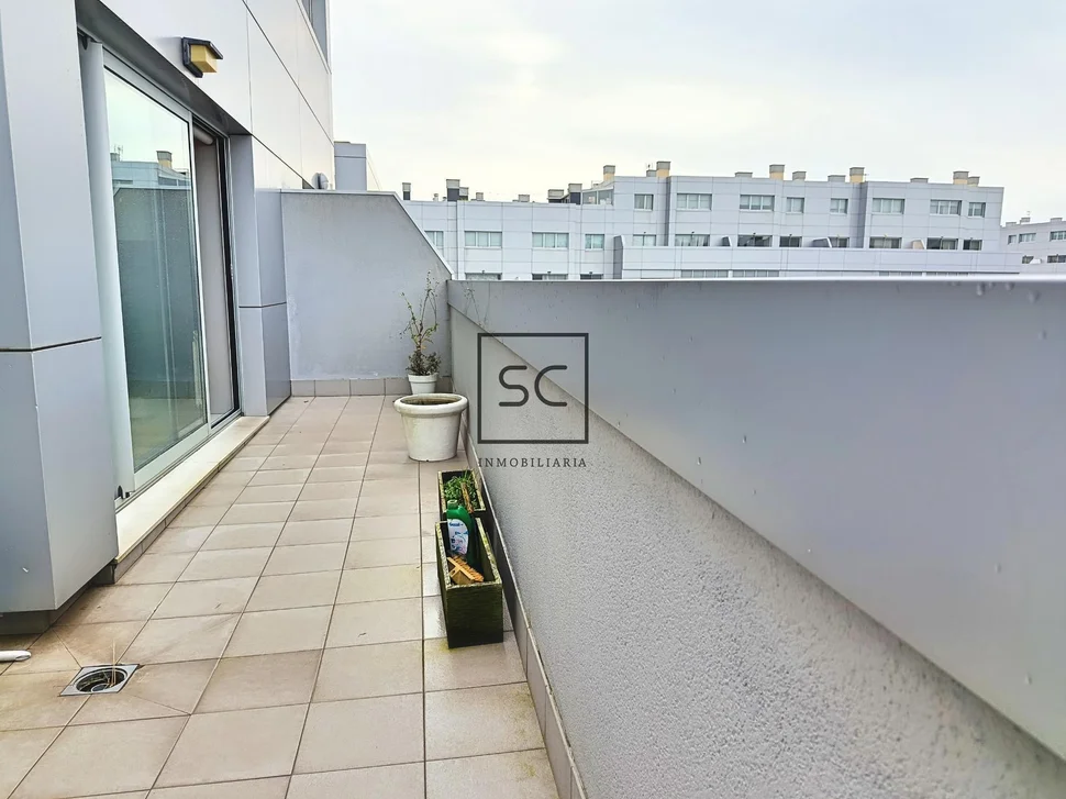 Dúplex con terraza en narón