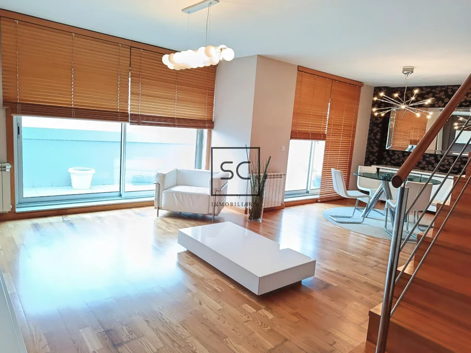 Dúplex con terraza en narón