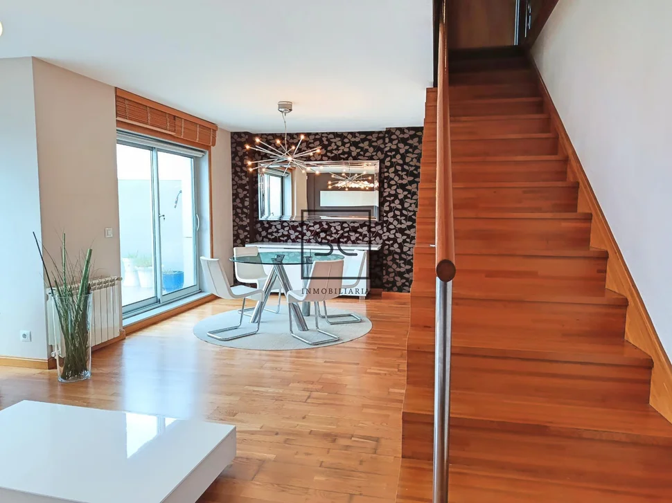 Dúplex con terraza en narón