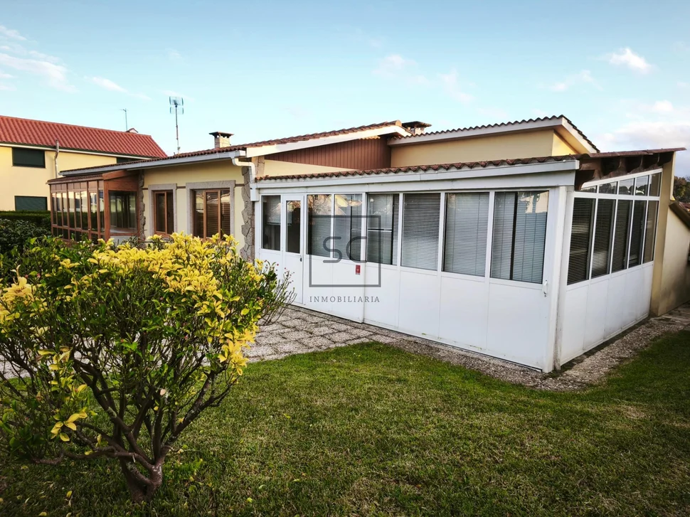 Casa de planta baja en ares