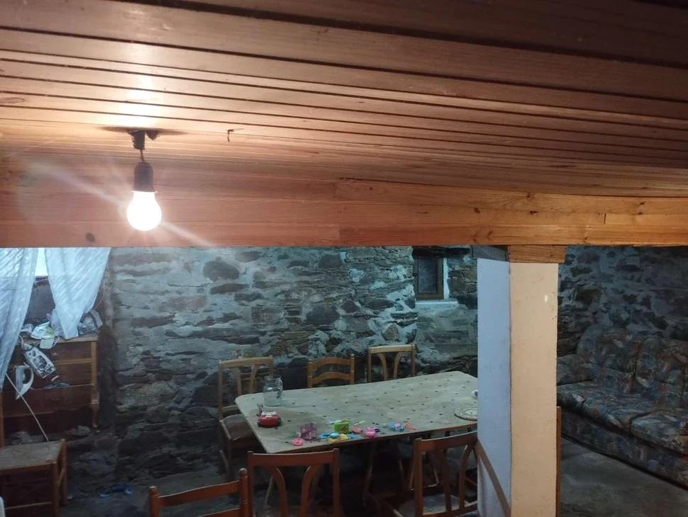 Casa adosada para rehabilitar en cedeira