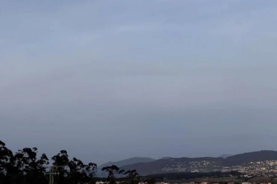 Casa de piedra para rehabilitar con gran finca en meirás, valdoviño
