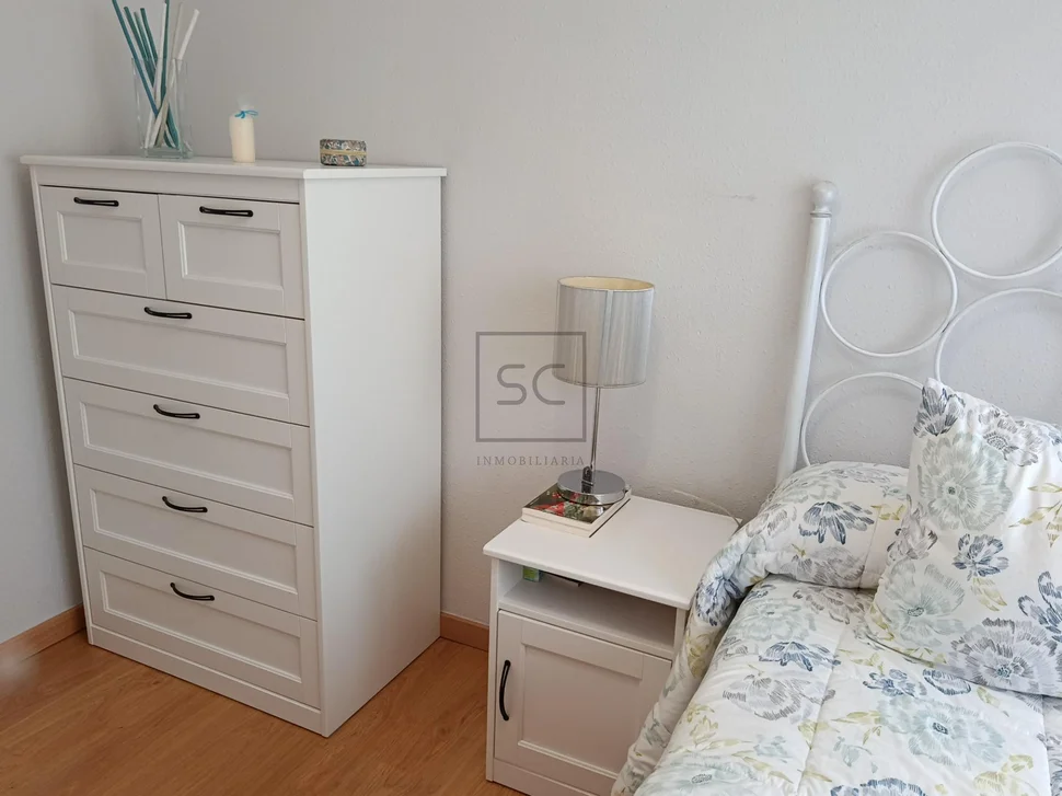 Piso con garaje en caranza, ferrol