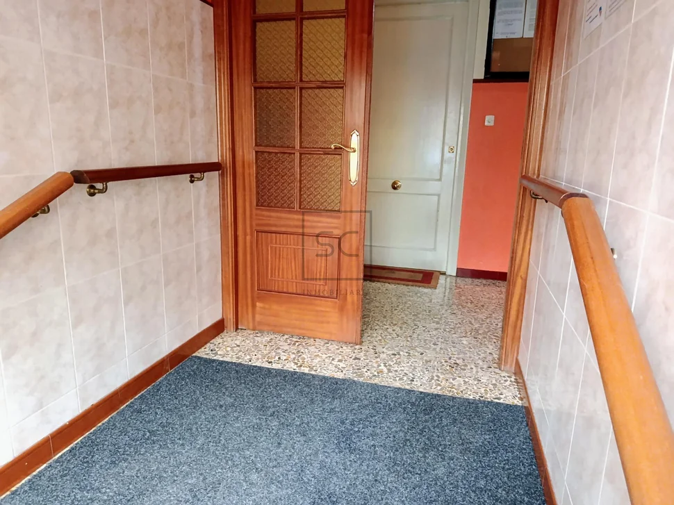 Piso con garaje en caranza, ferrol