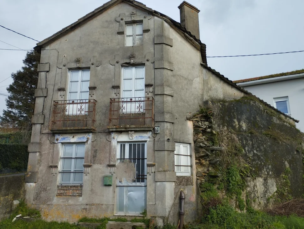 Casa para rehabilitar en Fene.