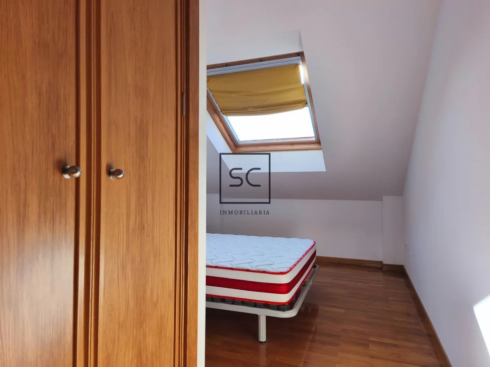 Ático con terraza en ares