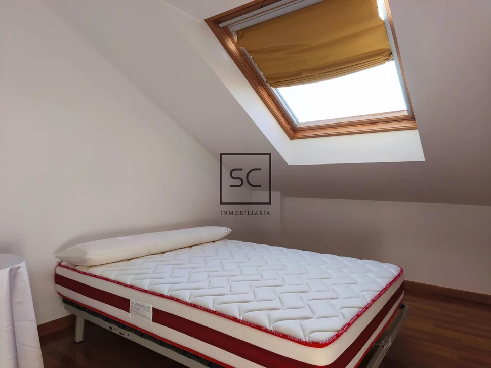 Ático con terraza en ares