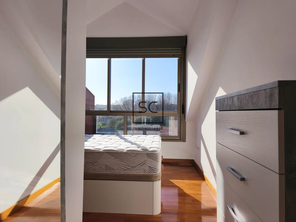 Ático con terraza en ares