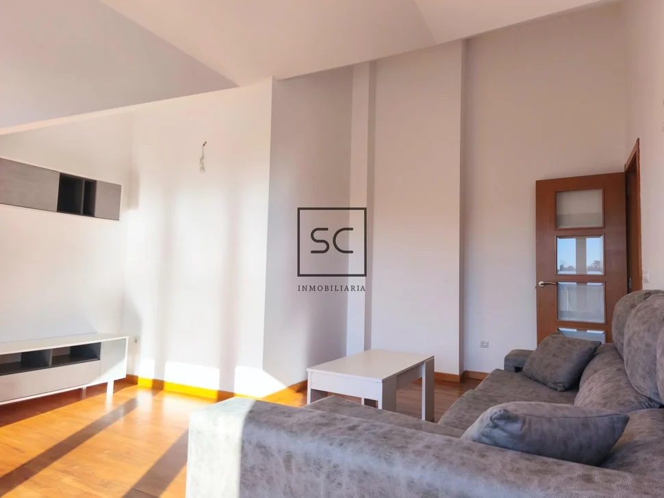 Ático con terraza en ares