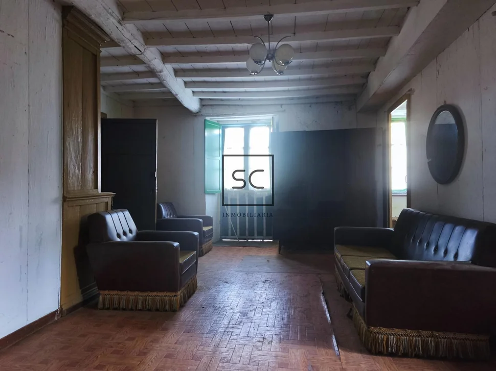 Casa para reformar con garaje en lamas, san sadurniño