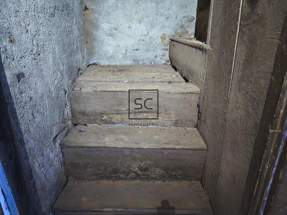 Casa para reformar con garaje en lamas, san sadurniño