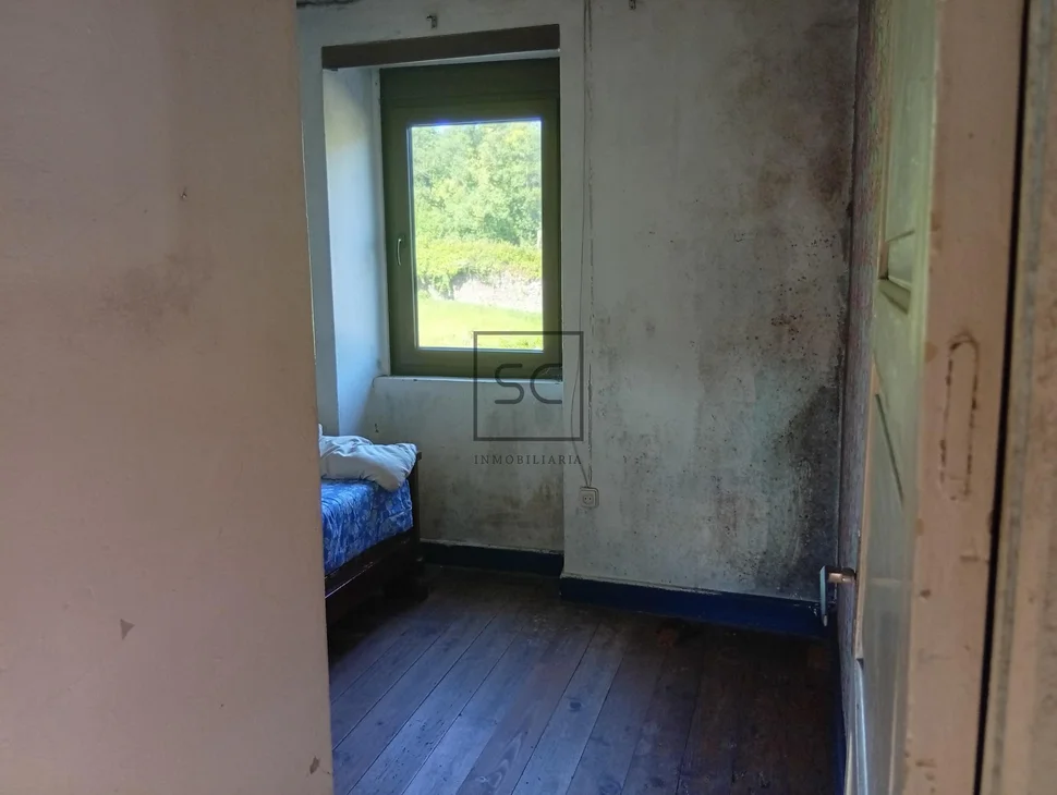 Vivienda con finca para reformar en San Martín do Porto, Cabanas.