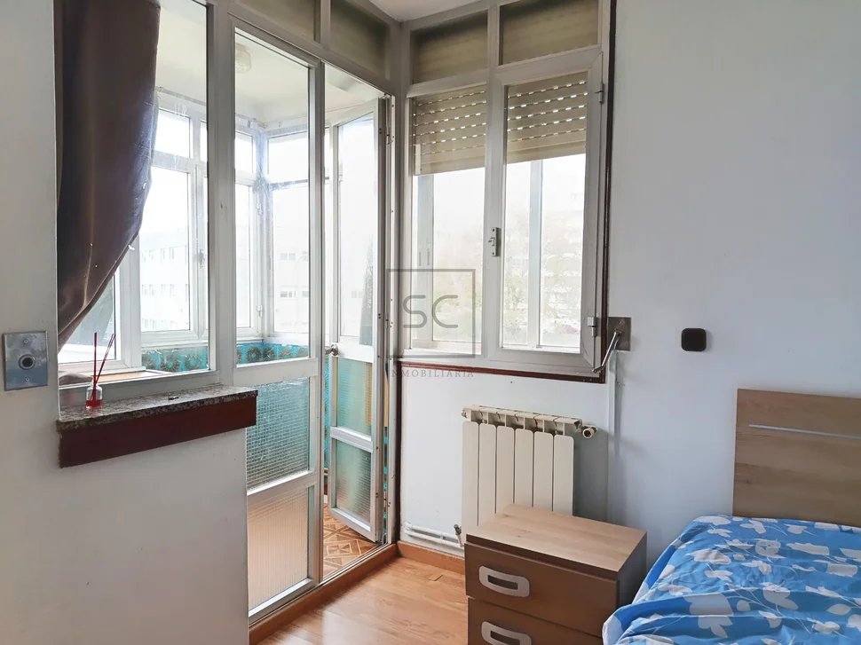 Amplio piso en caranza, ferrol