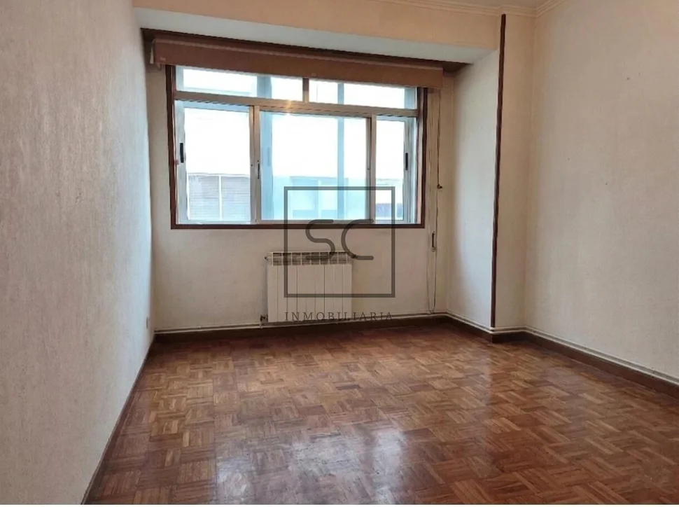 Piso con ascensor en santa cecilia, narón