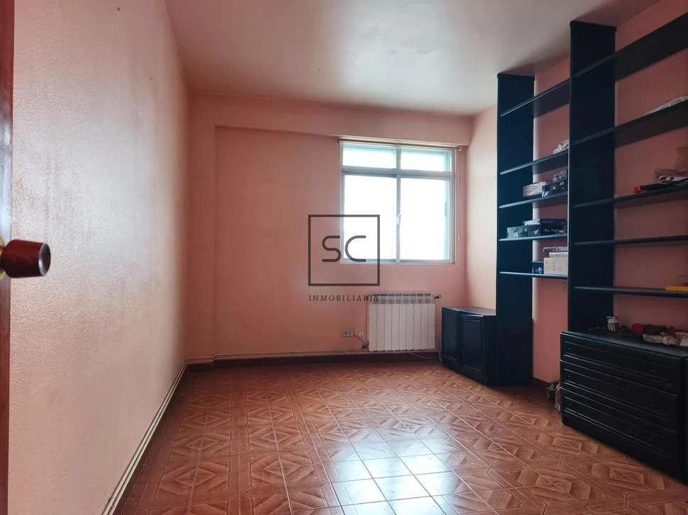 Piso con ascensor en santa cecilia, narón