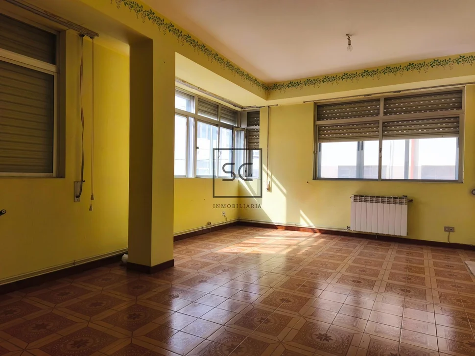 Piso con ascensor en santa cecilia, narón