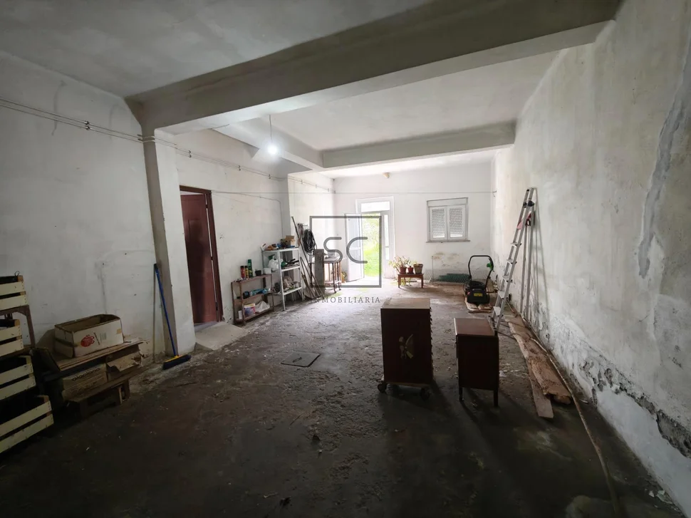 Casa con jardín y garaje en porta nova, ferrol