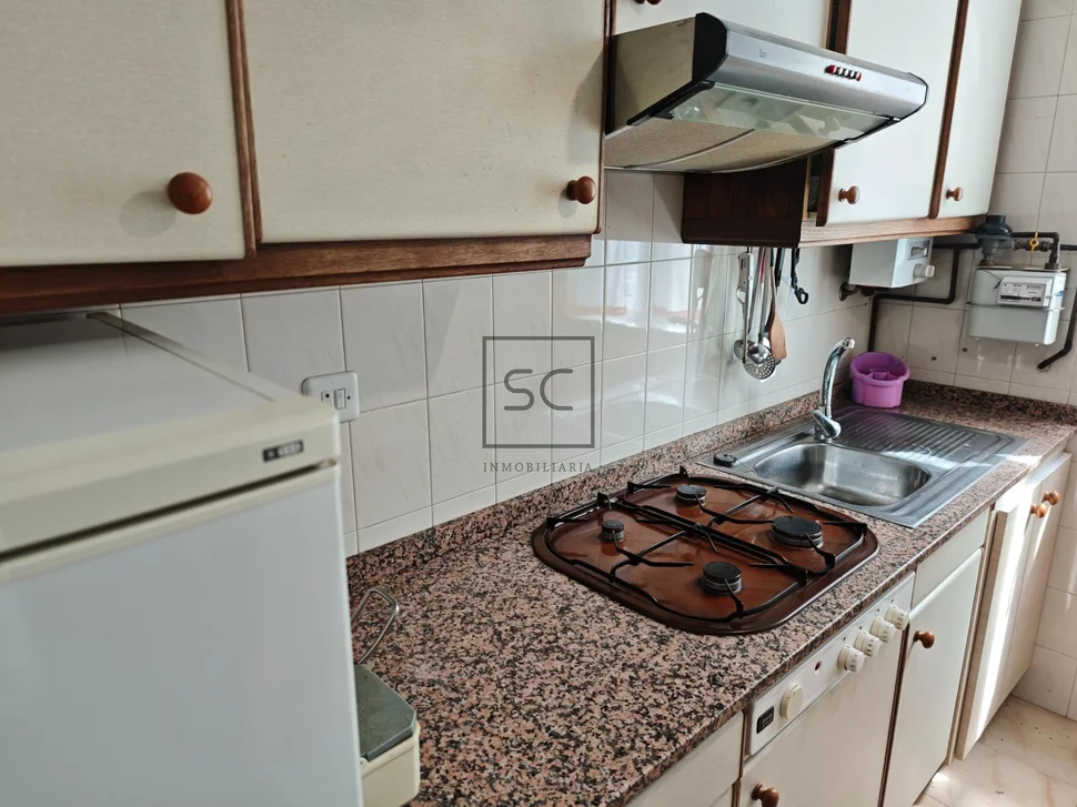 Casa con jardín y garaje en porta nova, ferrol