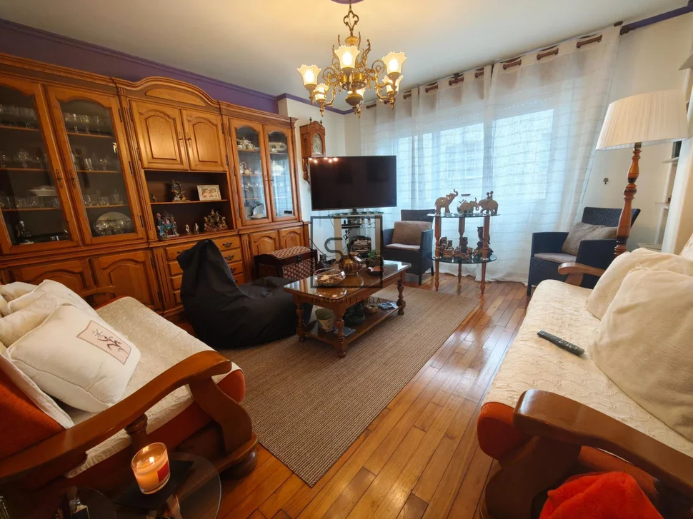 Piso con garaje, ascensor y trastero en ultramar, ferrol