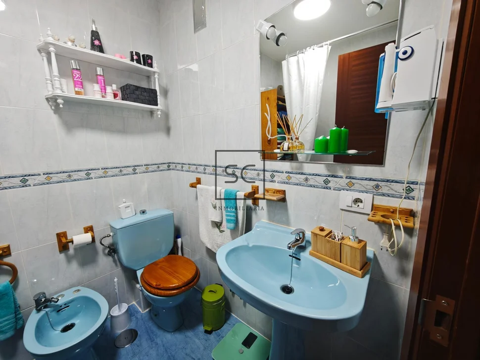 Piso con garaje, ascensor y trastero en ultramar, ferrol