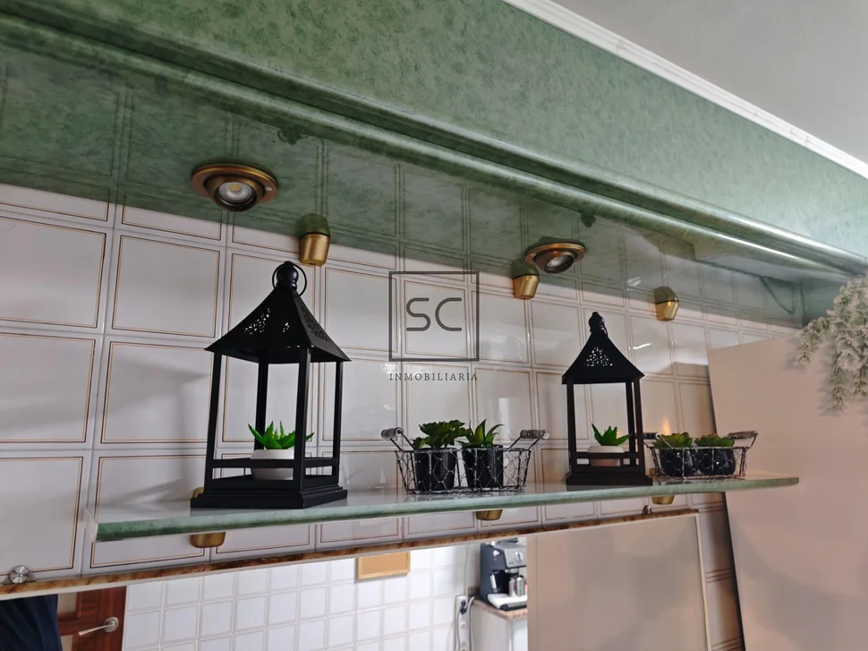 Piso con garaje, ascensor y trastero en ultramar, ferrol