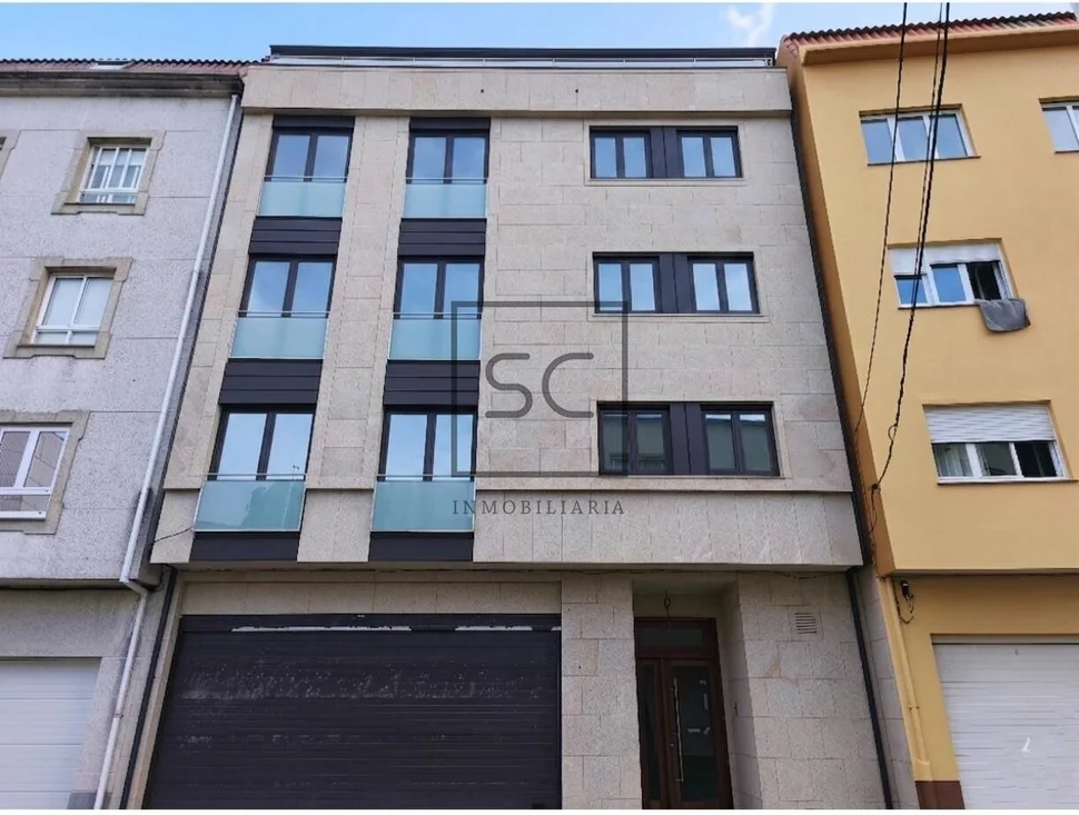 Piso con terraza y ascensor en cedeira