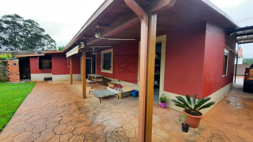 Chalet adosado con finca en neda