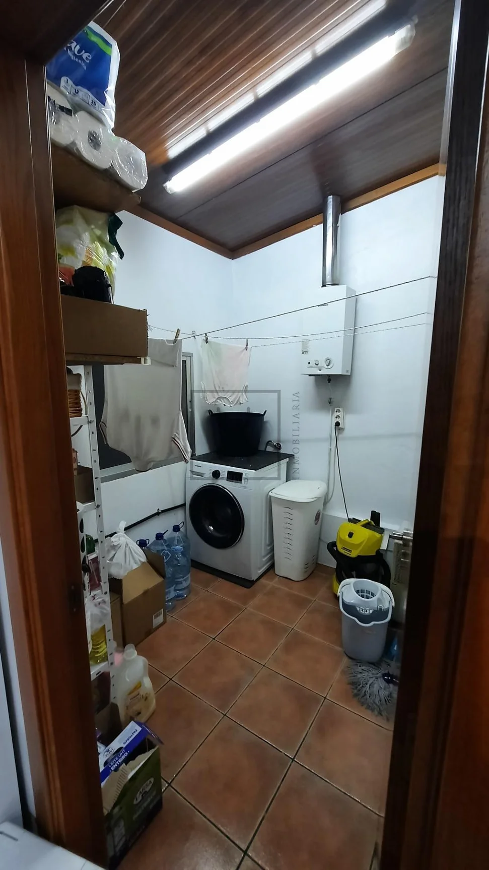 Chalet adosado con finca en Neda
