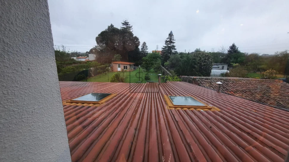 Chalet adosado con finca en neda