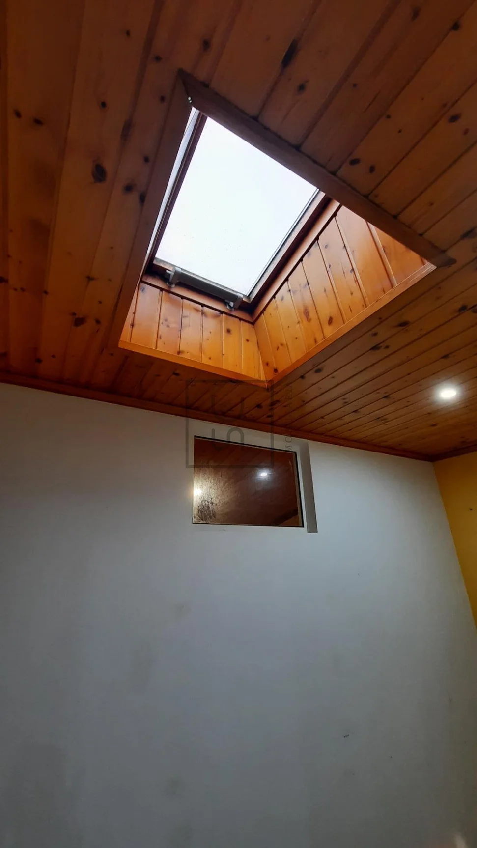 Chalet adosado con finca en Neda