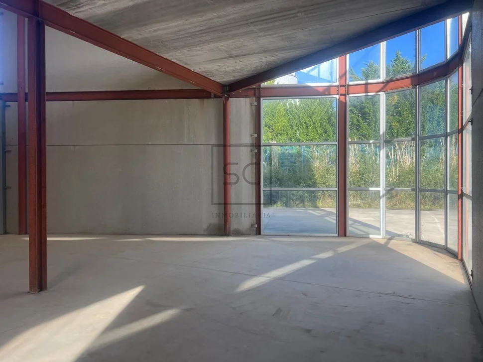 Nave Industrial en el polígono Río do Pozo, Narón