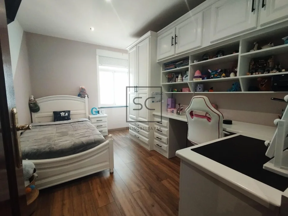 Piso en santa cecilia, narón