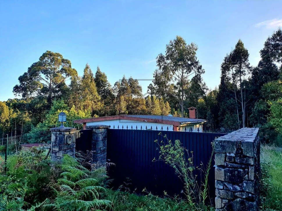 Casa con finca en Brión, Ferrol