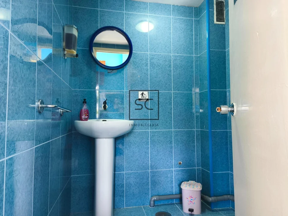 Peluquería totalmente equipada en Santa Marina, Ferrol