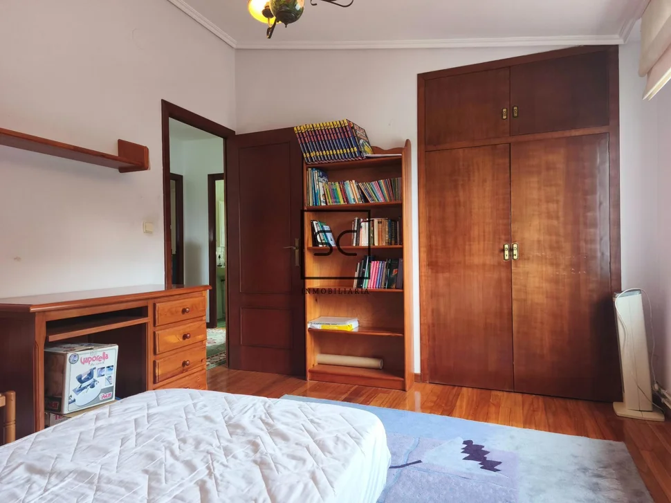 Casa con garaje y finca en Lago, Valdoviño