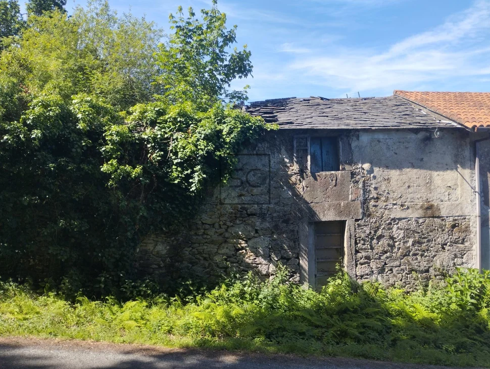 Casa para rehabilitar en San Sadurniño.